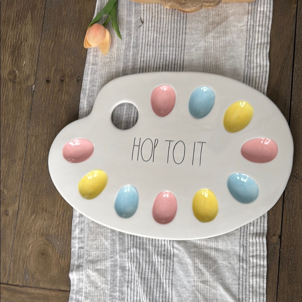 Colorful Egg Palette Serveware